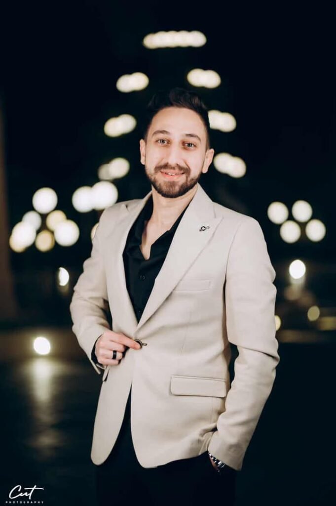 المستشار محمد كريم يشيد بالأمانة المهنية للسمسار العقاري دسوقي